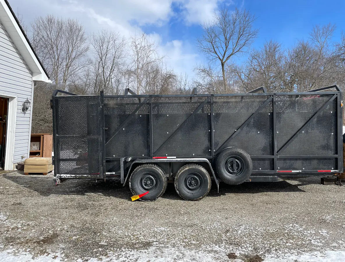 3 Yard Dumpster Rental in Edgewood, KY